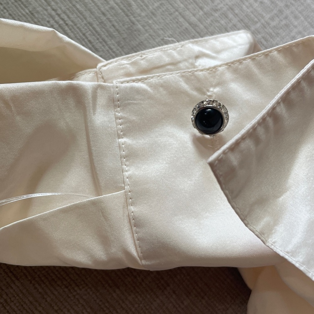 Ann Taylor 100% Silk Wrap LongSleeve sz8 Embellished Cusps - Picture 15 of 15